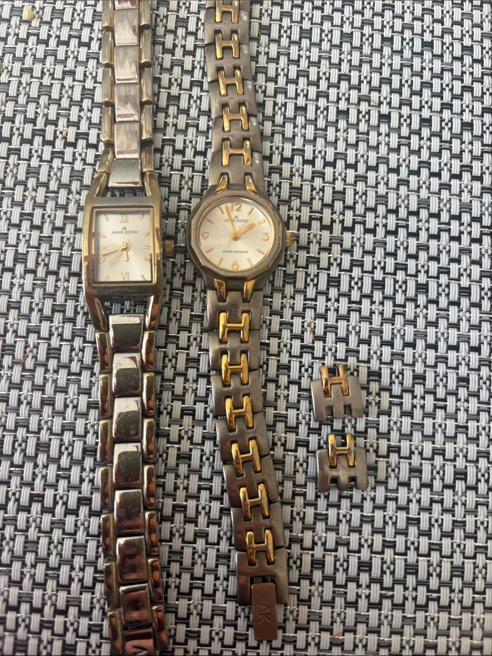 Anne Klein Fashion Ladies Wrist Watches Set of 2 need batteries extra links